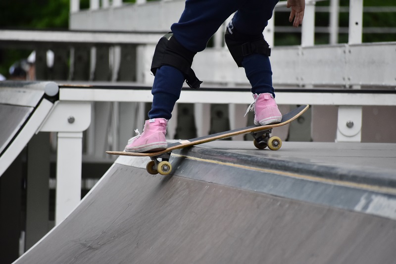 momiji-nishiya-skateboard-parents